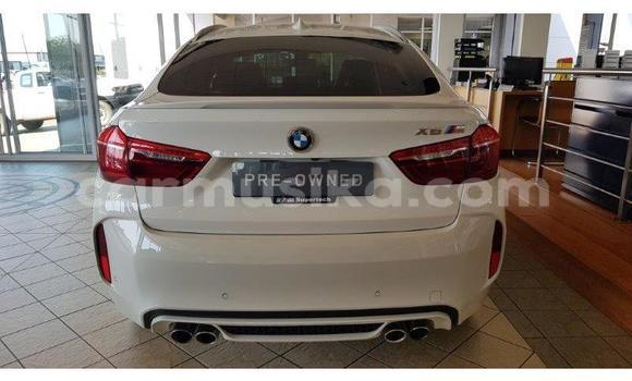 Nunua Ilio tumika BMW X6 M Nyeupe Gari ndani ya Beitbridge nchini Matabeleland Kusini Nunua Ilio tumika BMW X6 M Nyeupe Gari ndani ya Beitbridge nchini Matabeleland Kusini