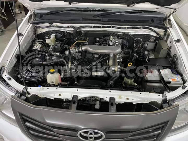 Big with watermark toyota hilux matabeleland south beitbridge 15124