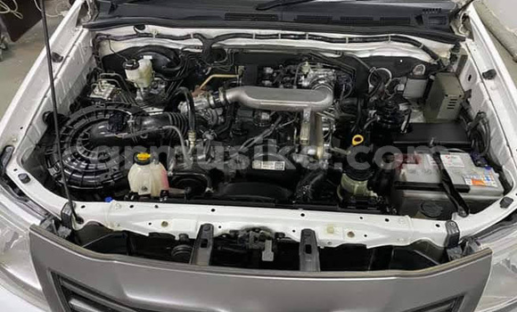 Tenga Tsaru Toyota Hilux Chena Mota in Beitbridge in Matabeleland South Tenga Tsaru Toyota Hilux Chena Mota in Beitbridge in Matabeleland South