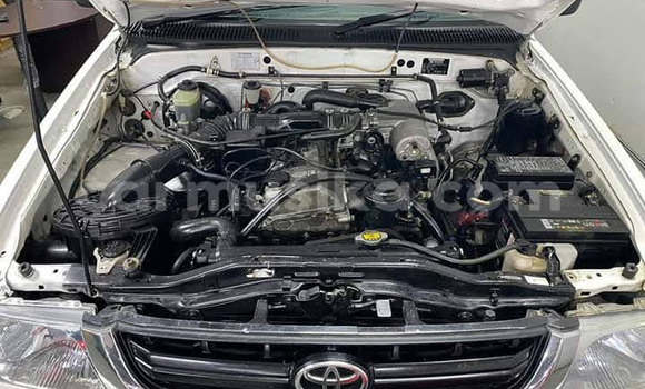 Acheter Occasion Voiture Toyota Hilux Blanc à Beitbridge, Matabeleland South Acheter Occasion Voiture Toyota Hilux Blanc à Beitbridge, Matabeleland South