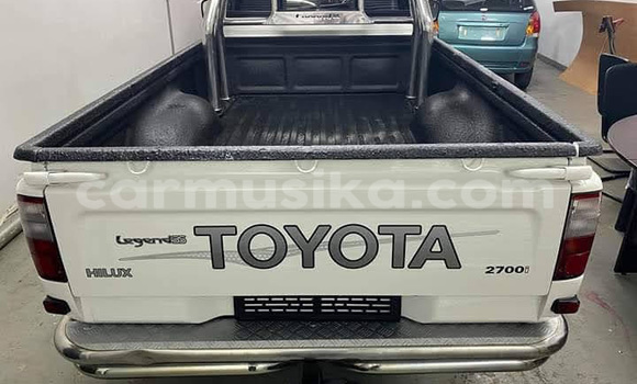 Acheter Occasion Voiture Toyota Hilux Blanc à Beitbridge, Matabeleland South Acheter Occasion Voiture Toyota Hilux Blanc à Beitbridge, Matabeleland South