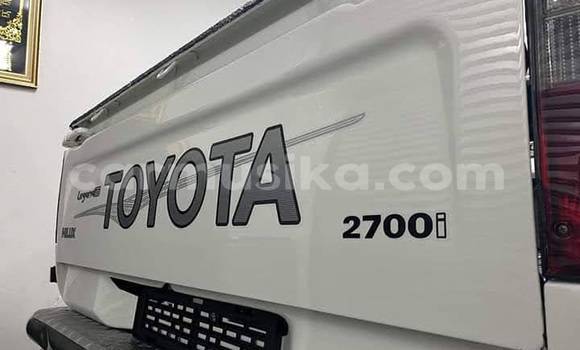 Acheter Occasion Voiture Toyota Hilux Blanc à Beitbridge, Matabeleland South Acheter Occasion Voiture Toyota Hilux Blanc à Beitbridge, Matabeleland South