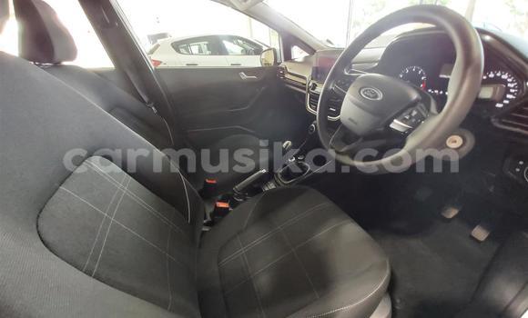 Acheter Occasion Voiture Ford Fiesta ST Blanc à Beitbridge, Matabeleland South Acheter Occasion Voiture Ford Fiesta ST Blanc à Beitbridge, Matabeleland South