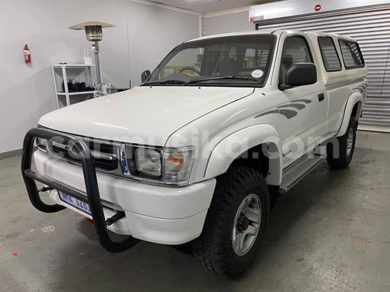 Big with watermark toyota hilux matabeleland south beitbridge 15127