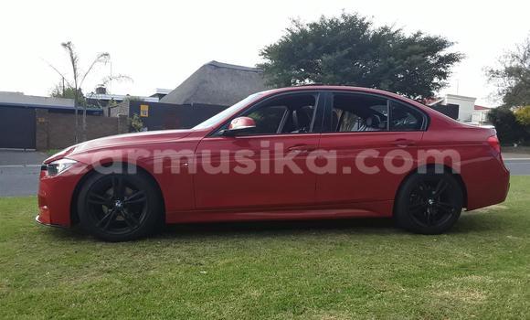 Acheter Occasion Voiture BMW 3–Series Rouge à Beitbridge, Matabeleland South Acheter Occasion Voiture BMW 3–Series Rouge à Beitbridge, Matabeleland South