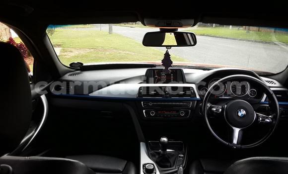 Acheter Occasion Voiture BMW 3–Series Rouge à Beitbridge, Matabeleland South Acheter Occasion Voiture BMW 3–Series Rouge à Beitbridge, Matabeleland South