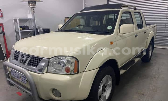 Buy Used Nissan NP 300 Other Car in Beitbridge in Matabeleland South