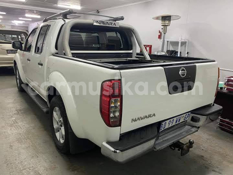 Big with watermark nissan navara matabeleland south beitbridge 15130