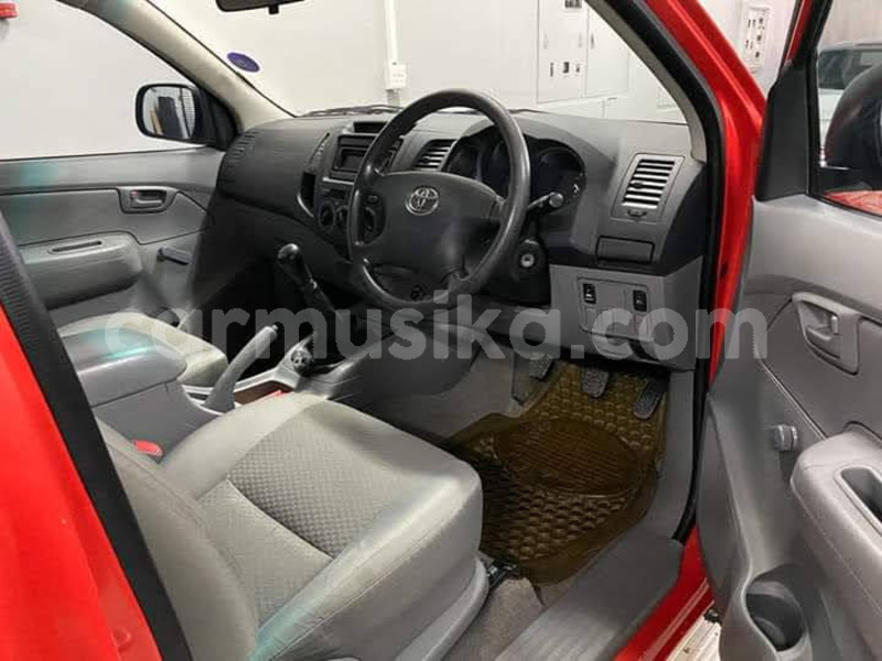 Big with watermark toyota hilux matabeleland south beitbridge 15131