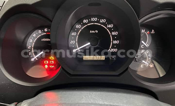 Buy Used Toyota Hilux Red Car in Beitbridge in Matabeleland South Buy Used Toyota Hilux Red Car in Beitbridge in Matabeleland South