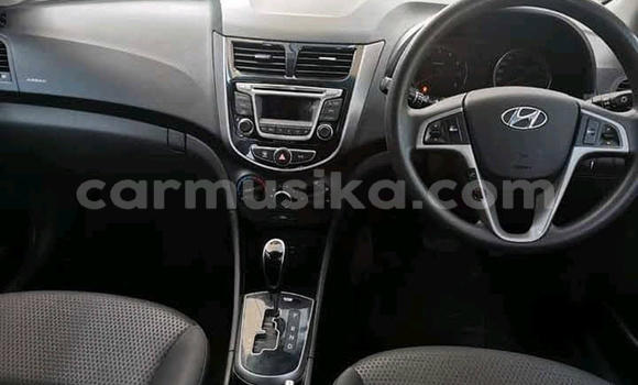 Acheter Occasion Voiture Hyundai i20 Rouge à Beitbridge, Matabeleland South Acheter Occasion Voiture Hyundai i20 Rouge à Beitbridge, Matabeleland South