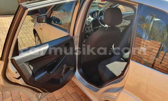 Acheter Occasion Voiture Ford Fiesta Blanc à Beitbridge, Matabeleland South Acheter Occasion Voiture Ford Fiesta Blanc à Beitbridge, Matabeleland South