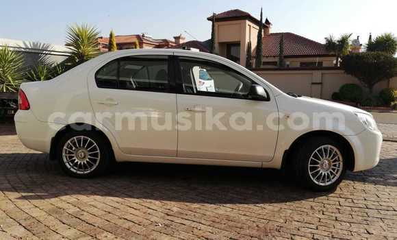 Acheter Occasion Voiture Ford Ikon Blanc à Beitbridge, Matabeleland South