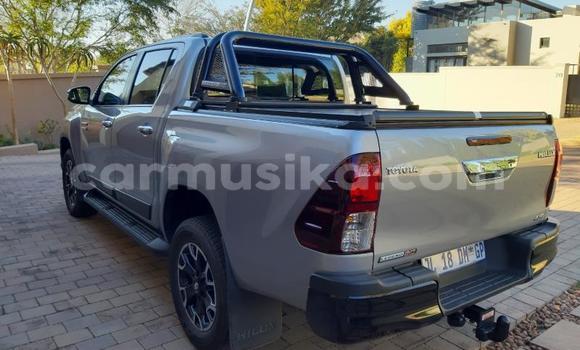 Buy Used Toyota Hilux Silver Car in Beitbridge in Matabeleland South Buy Used Toyota Hilux Silver Car in Beitbridge in Matabeleland South