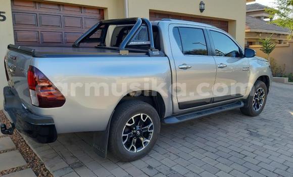 Buy Used Toyota Hilux Silver Car in Beitbridge in Matabeleland South Buy Used Toyota Hilux Silver Car in Beitbridge in Matabeleland South
