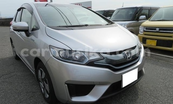 Buy Used Honda Fit Silver Car in Beitbridge in Matabeleland South