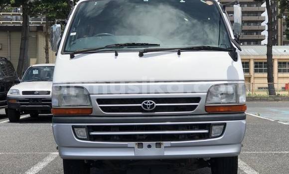 Tenga Tsaru Toyota Hiace Chena Mota in Beitbridge in Matabeleland South Tenga Tsaru Toyota Hiace Chena Mota in Beitbridge in Matabeleland South