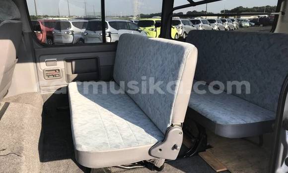 Tenga Tsaru Toyota Hiace Chena Mota in Beitbridge in Matabeleland South Tenga Tsaru Toyota Hiace Chena Mota in Beitbridge in Matabeleland South