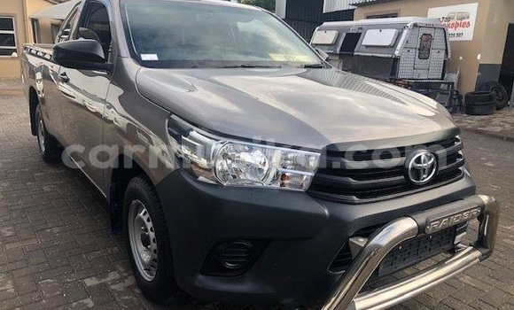Buy Used Toyota Hilux Silver Car in Beitbridge in Matabeleland South Buy Used Toyota Hilux Silver Car in Beitbridge in Matabeleland South