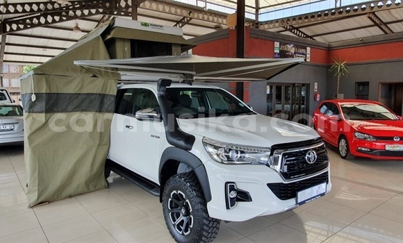 Nunua Ilio tumika Toyota Hilux Nyeupe Gari ndani ya Beitbridge nchini Matabeleland Kusini Nunua Ilio tumika Toyota Hilux Nyeupe Gari ndani ya Beitbridge nchini Matabeleland Kusini