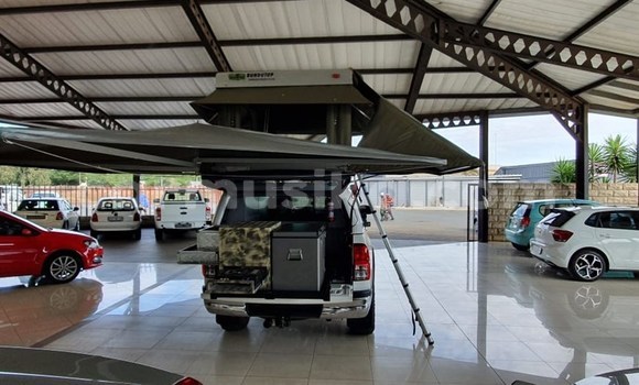 Nunua Ilio tumika Toyota Hilux Nyeupe Gari ndani ya Beitbridge nchini Matabeleland Kusini Nunua Ilio tumika Toyota Hilux Nyeupe Gari ndani ya Beitbridge nchini Matabeleland Kusini