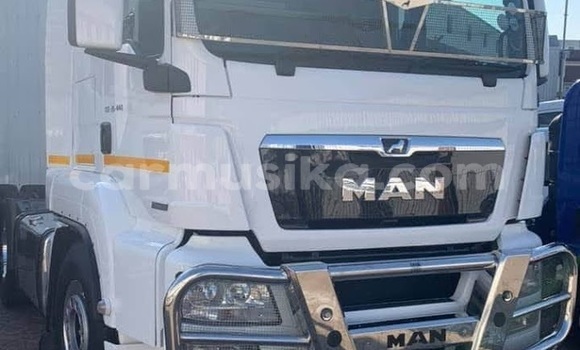 Buy Used MG 5 White Car in Beitbridge in Matabeleland South Buy Used MG 5 White Car in Beitbridge in Matabeleland South