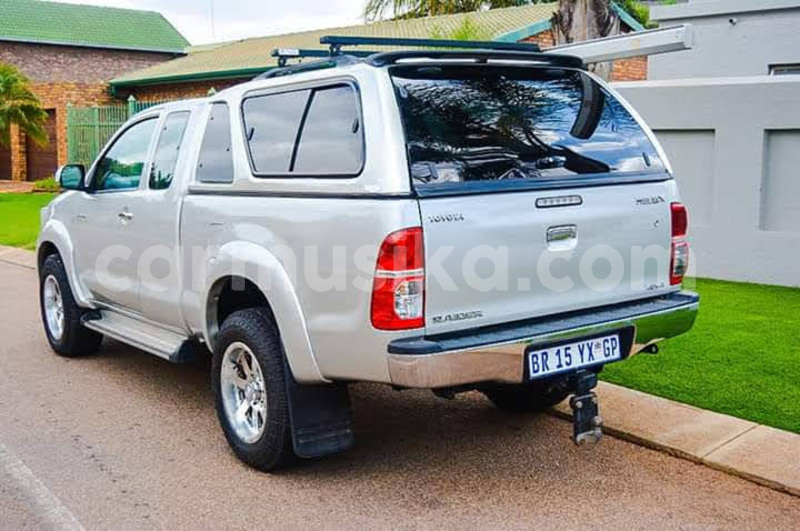 Big with watermark toyota hilux matabeleland south beitbridge 15154