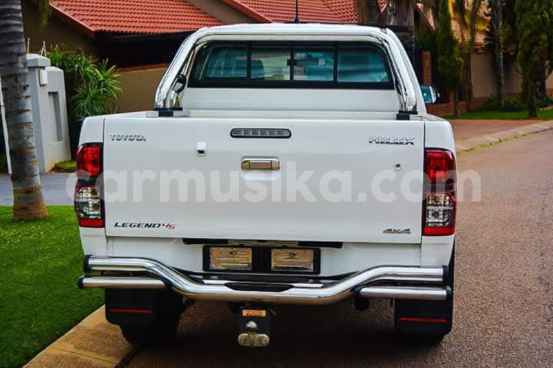 Big with watermark toyota hilux matabeleland south beitbridge 15156