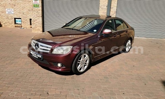 Tenga Tsaru Mercedes‒Benz C–Class Zvimwe Mota in Beitbridge in Matabeleland South Tenga Tsaru Mercedes‒Benz C–Class Zvimwe Mota in Beitbridge in Matabeleland South