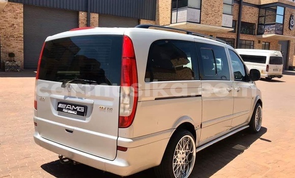 Acheter Occasion Voiture Mercedes‒Benz Viano Gris à Beitbridge, Matabeleland South Acheter Occasion Voiture Mercedes‒Benz Viano Gris à Beitbridge, Matabeleland South