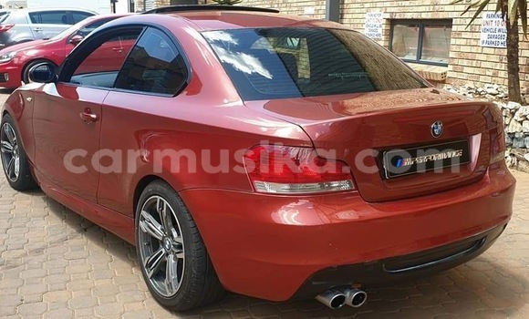 Acheter Occasion Voiture BMW 3–Series Rouge à Beitbridge, Matabeleland South Acheter Occasion Voiture BMW 3–Series Rouge à Beitbridge, Matabeleland South