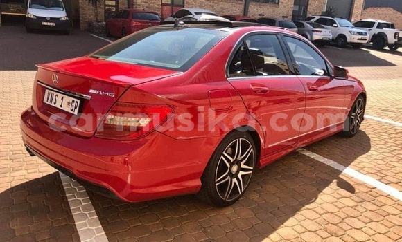 Acheter Occasion Voiture Mercedes‒Benz AMG GLC Rouge à Beitbridge, Matabeleland South Acheter Occasion Voiture Mercedes‒Benz AMG GLC Rouge à Beitbridge, Matabeleland South