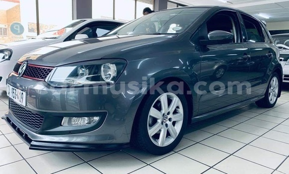 Tenga Tsaru Volkswagen Polo Zvimwe Mota in Beitbridge in Matabeleland South