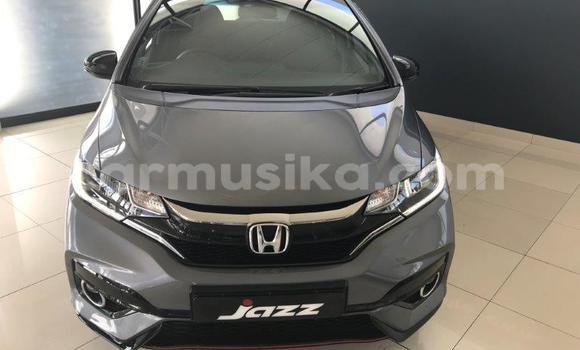 Acheter Occasion Voiture Honda Jazz Gris à Beitbridge, Matabeleland South Acheter Occasion Voiture Honda Jazz Gris à Beitbridge, Matabeleland South