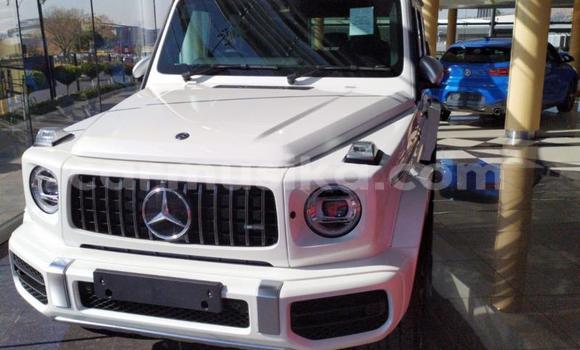 Acheter Occasion Voiture Mercedes‒Benz E-klasse AMG Blanc à Beitbridge, Matabeleland South Acheter Occasion Voiture Mercedes‒Benz E-klasse AMG Blanc à Beitbridge, Matabeleland South