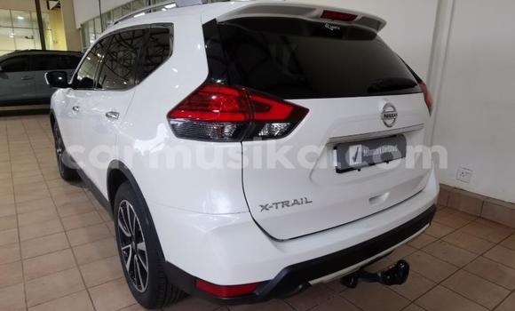 Acheter Occasion Voiture Nissan Qashqai Blanc à Beitbridge, Matabeleland South Acheter Occasion Voiture Nissan Qashqai Blanc à Beitbridge, Matabeleland South