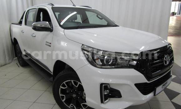 Acheter Occasion Voiture Toyota Hilux Blanc à Beitbridge, Matabeleland South Acheter Occasion Voiture Toyota Hilux Blanc à Beitbridge, Matabeleland South