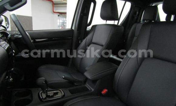 Acheter Occasion Voiture Toyota Hilux Blanc à Beitbridge, Matabeleland South Acheter Occasion Voiture Toyota Hilux Blanc à Beitbridge, Matabeleland South