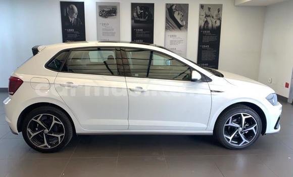 Buy Used Volkswagen Golf White Car in Beitbridge in Matabeleland South Buy Used Volkswagen Golf White Car in Beitbridge in Matabeleland South