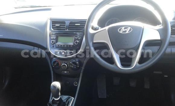 Tenga Tsaru Hyundai Accent Sirivha Mota in Beitbridge in Matabeleland South Tenga Tsaru Hyundai Accent Sirivha Mota in Beitbridge in Matabeleland South