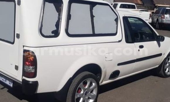 Tenga Tsaru Ford Pickup Chena Mota in Harare in Harare Tenga Tsaru Ford Pickup Chena Mota in Harare in Harare