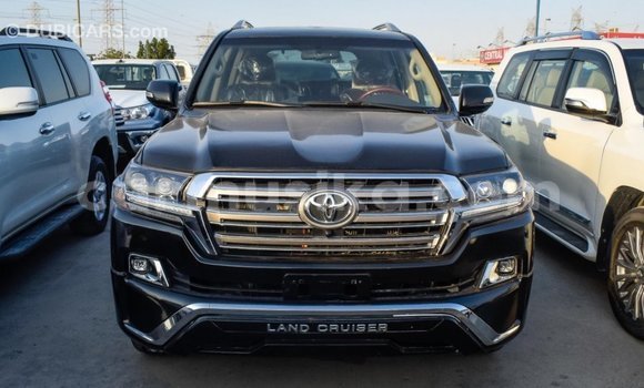 Tenga Imported Toyota Land Cruiser Nhema Mota in Import - Dubai in Harare Tenga Imported Toyota Land Cruiser Nhema Mota in Import - Dubai in Harare