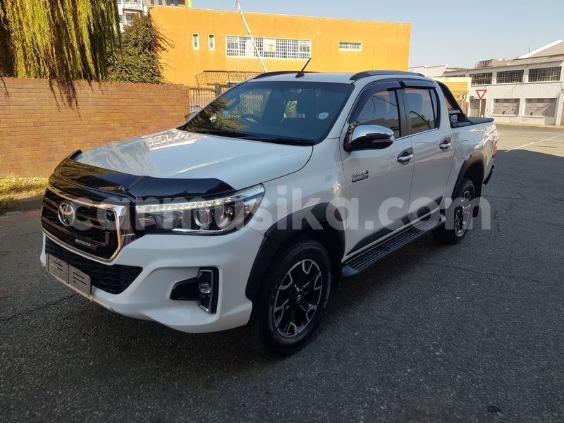 Big with watermark toyota hilux matabeleland south beitbridge 15210