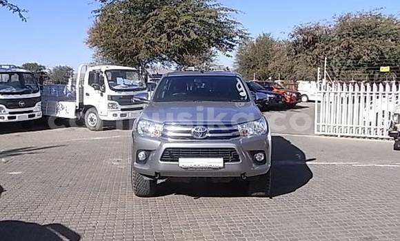 Nunua Ilio tumika Toyota Hilux Fedha Gari ndani ya Beitbridge nchini Matabeleland Kusini Nunua Ilio tumika Toyota Hilux Fedha Gari ndani ya Beitbridge nchini Matabeleland Kusini