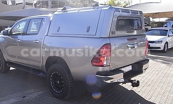 Nunua Ilio tumika Toyota Hilux Fedha Gari ndani ya Beitbridge nchini Matabeleland Kusini Nunua Ilio tumika Toyota Hilux Fedha Gari ndani ya Beitbridge nchini Matabeleland Kusini