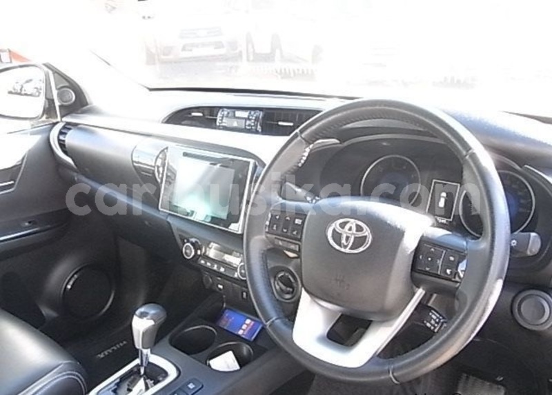 Big with watermark toyota hilux matabeleland south beitbridge 15213