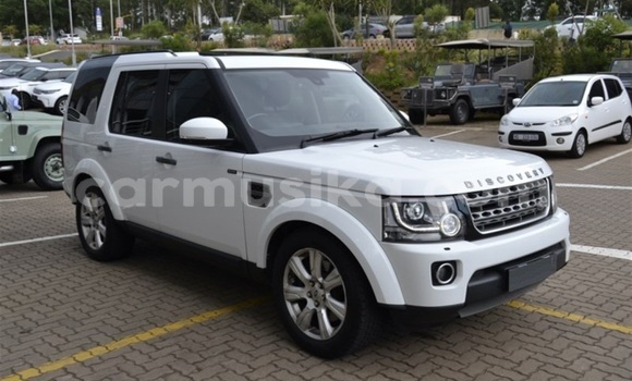 Tenga Tsaru Land Rover Discovery Chena Mota in Beitbridge in Matabeleland South Tenga Tsaru Land Rover Discovery Chena Mota in Beitbridge in Matabeleland South