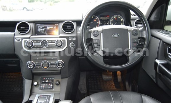 Tenga Tsaru Land Rover Discovery Chena Mota in Beitbridge in Matabeleland South Tenga Tsaru Land Rover Discovery Chena Mota in Beitbridge in Matabeleland South