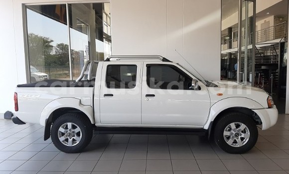 Tenga Tsaru Nissan NP 300 Chena Mota in Beitbridge in Matabeleland South Tenga Tsaru Nissan NP 300 Chena Mota in Beitbridge in Matabeleland South