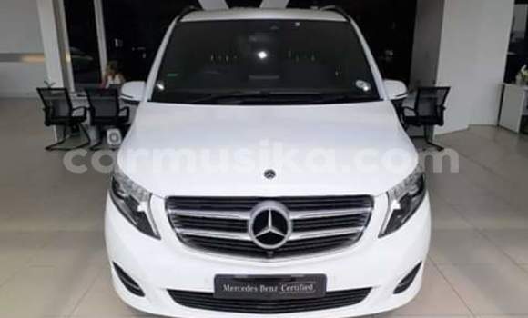 Tenga Tsaru Mercedes‒Benz AMG GLE Chena Mota in Beitbridge in Matabeleland South Tenga Tsaru Mercedes‒Benz AMG GLE Chena Mota in Beitbridge in Matabeleland South